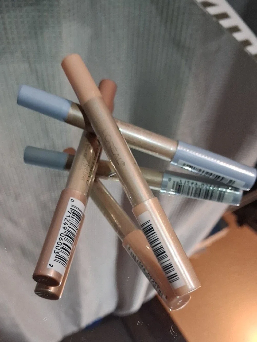 L'Oreal Creme Eyeliner                              SELLING AS SET ( 3 )